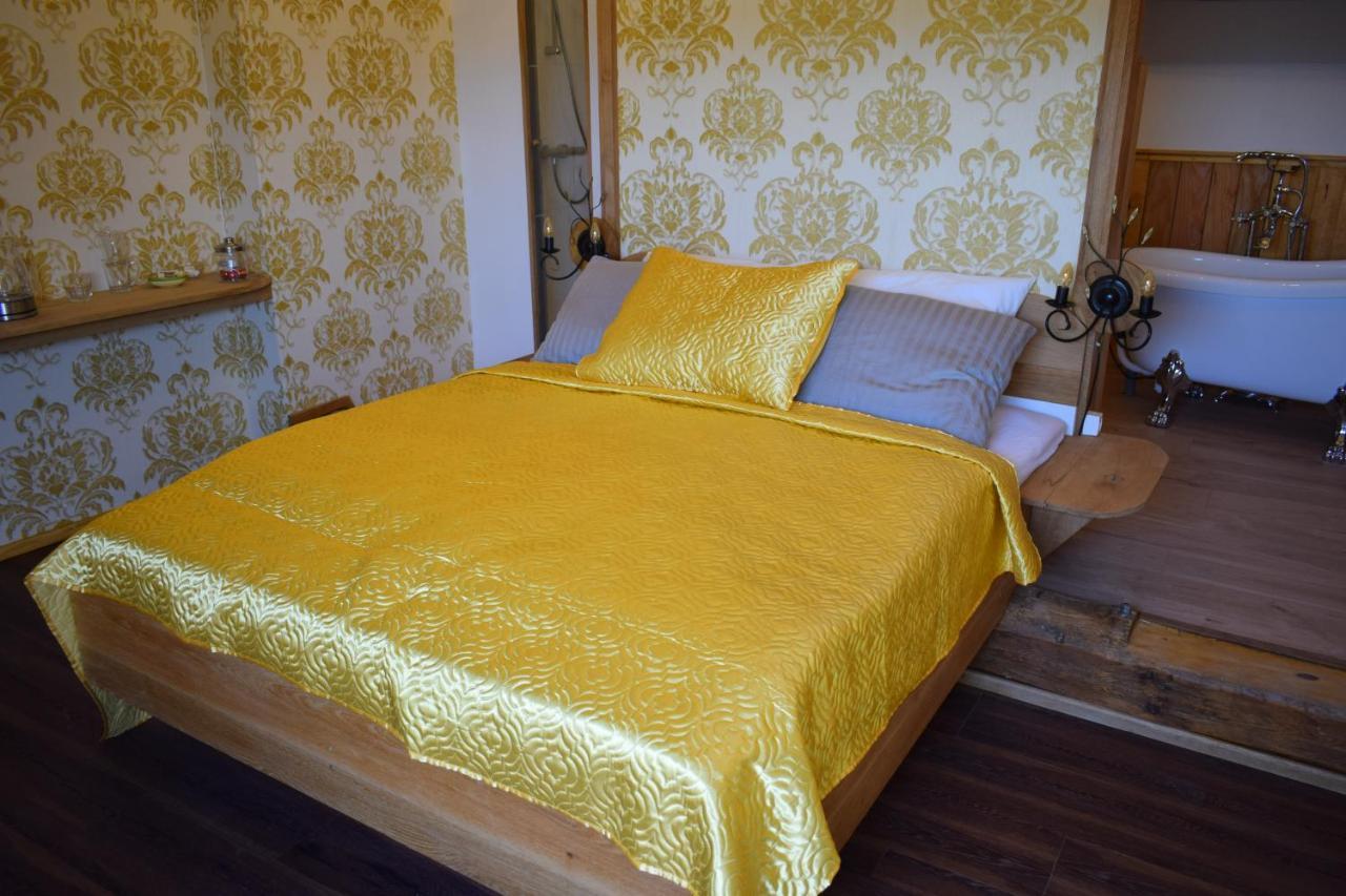 Le Chene D'Or Bed & Breakfast Marcheseuil ภายนอก รูปภาพ
